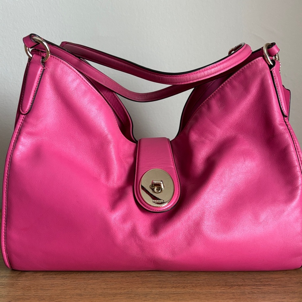 Coach Carlyle Hobo Pink Leather Bag